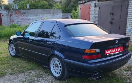BMW 3 серия, 1993 год, 299 000 рублей, 7 фотография