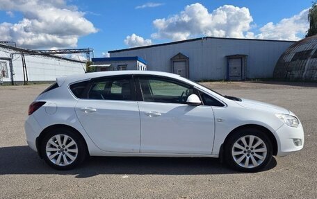 Opel Astra J, 2012 год, 550 000 рублей, 5 фотография