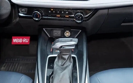 Chevrolet Monza, 2023 год, 1 090 000 рублей, 17 фотография
