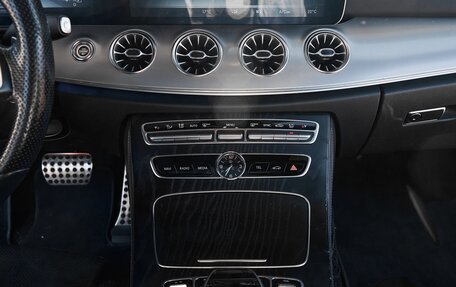 Mercedes-Benz E-Класс, 2017 год, 3 598 000 рублей, 9 фотография