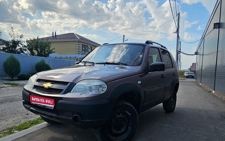 Chevrolet Niva I рестайлинг, 2018 год, 580 000 рублей, 1 фотография