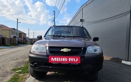 Chevrolet Niva I рестайлинг, 2018 год, 580 000 рублей, 2 фотография