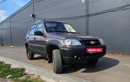 Chevrolet Niva I рестайлинг, 2018 год, 580 000 рублей, 3 фотография