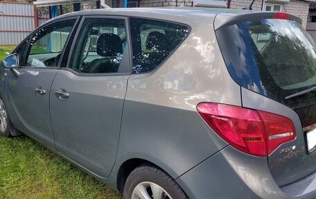 Opel Meriva, 2011 год, 650 000 рублей, 4 фотография