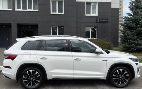 Skoda Kodiaq I, 2022 год, 3 500 000 рублей, 2 фотография