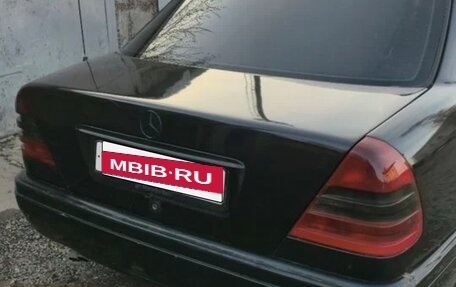 Mercedes-Benz C-Класс, 1993 год, 150 000 рублей, 3 фотография