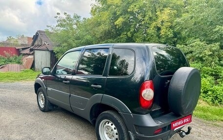Chevrolet Niva I рестайлинг, 2017 год, 595 000 рублей, 12 фотография