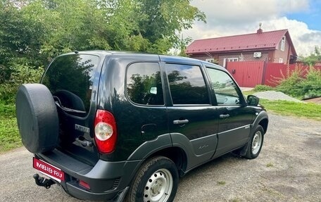 Chevrolet Niva I рестайлинг, 2017 год, 595 000 рублей, 13 фотография