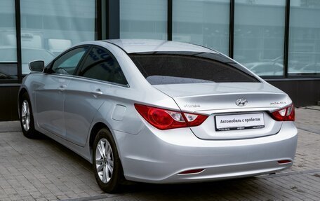 Hyundai Sonata VI, 2011 год, 999 000 рублей, 3 фотография