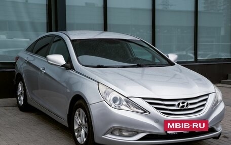 Hyundai Sonata VI, 2011 год, 999 000 рублей, 7 фотография