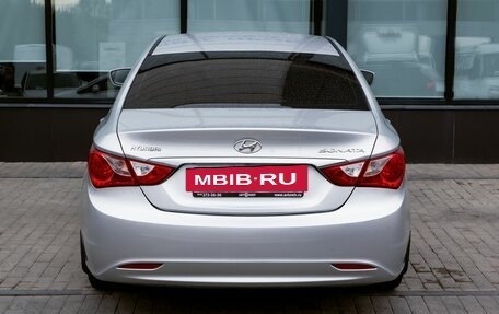 Hyundai Sonata VI, 2011 год, 999 000 рублей, 4 фотография