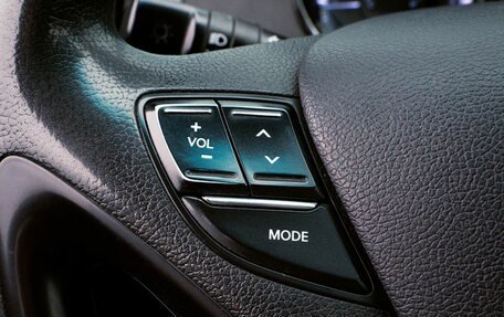 Hyundai Sonata VI, 2011 год, 999 000 рублей, 14 фотография