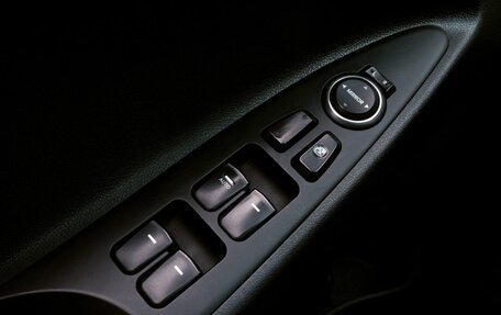 Hyundai Sonata VI, 2011 год, 999 000 рублей, 12 фотография