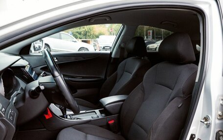 Hyundai Sonata VI, 2011 год, 999 000 рублей, 16 фотография