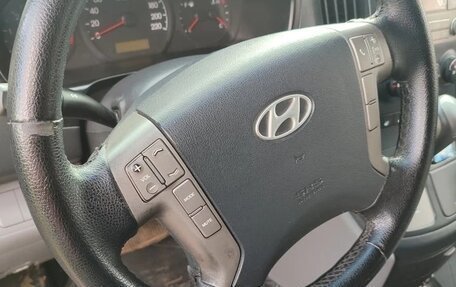 Hyundai Grand Starex Grand Starex I рестайлинг 2, 2010 год, 1 300 000 рублей, 19 фотография
