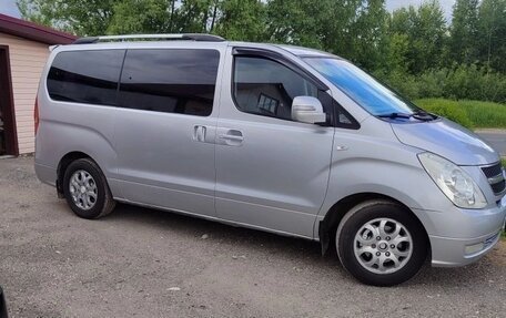 Hyundai Grand Starex Grand Starex I рестайлинг 2, 2010 год, 1 300 000 рублей, 31 фотография