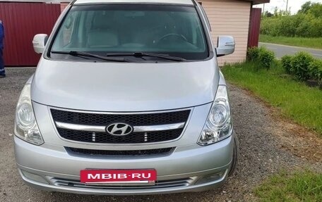 Hyundai Grand Starex Grand Starex I рестайлинг 2, 2010 год, 1 300 000 рублей, 36 фотография