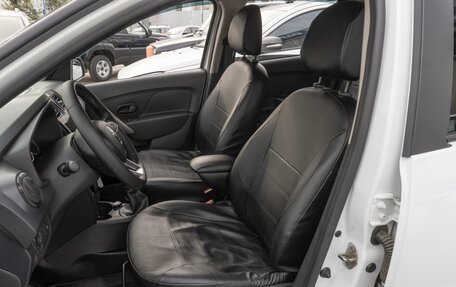 Renault Logan II, 2021 год, 1 449 000 рублей, 10 фотография