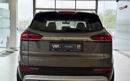 Geely Atlas, 2022 год, 1 697 000 рублей, 5 фотография