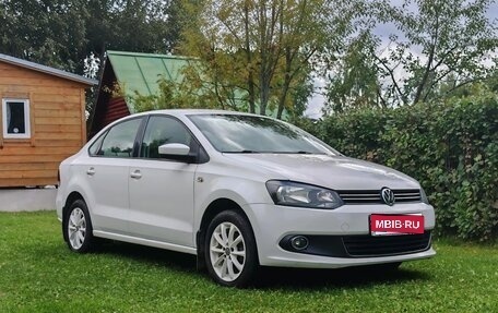 Volkswagen Polo VI (EU Market), 2011 год, 1 100 000 рублей, 1 фотография