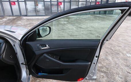 KIA Optima III, 2011 год, 1 050 000 рублей, 13 фотография