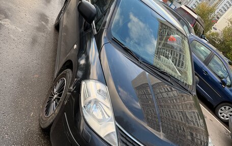 Nissan Tiida, 2010 год, 850 000 рублей, 2 фотография