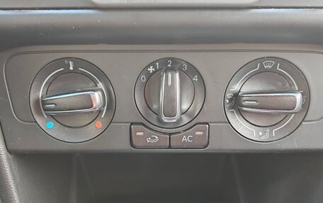 Volkswagen Polo VI (EU Market), 2011 год, 1 100 000 рублей, 9 фотография