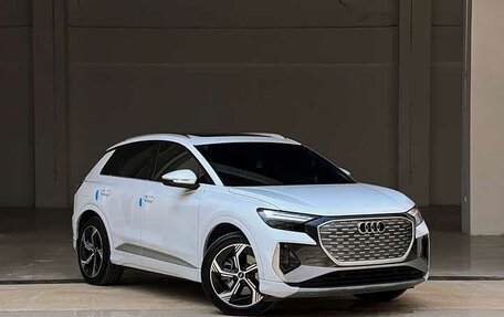 Audi Q4 e-tron, 2024 год, 3 930 000 рублей, 3 фотография