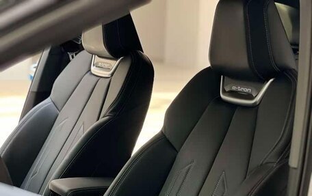 Audi Q4 e-tron, 2024 год, 3 930 000 рублей, 10 фотография