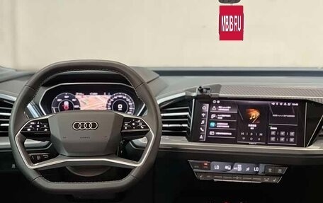 Audi Q4 e-tron, 2024 год, 3 930 000 рублей, 8 фотография