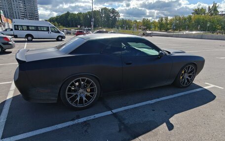 Dodge Challenger III рестайлинг 2, 2019 год, 4 000 000 рублей, 3 фотография