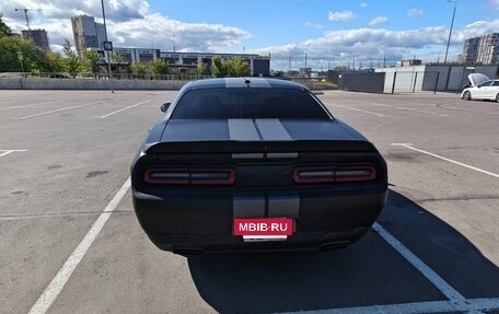 Dodge Challenger III рестайлинг 2, 2019 год, 4 000 000 рублей, 5 фотография