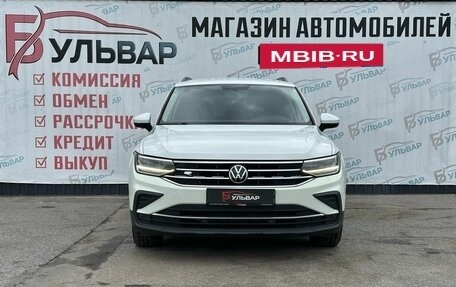 Volkswagen Tiguan II, 2021 год, 2 050 000 рублей, 2 фотография