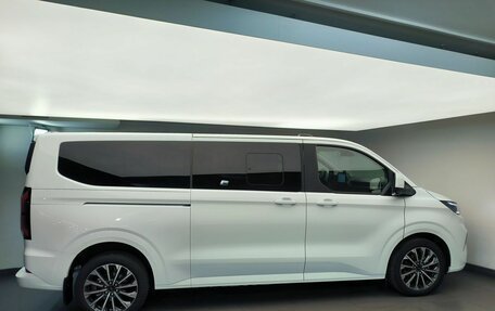 Ford Tourneo Custom, 2026 год, 9 980 000 рублей, 4 фотография
