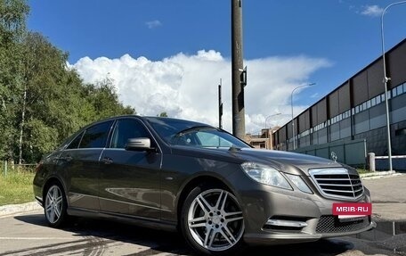 Mercedes-Benz E-Класс, 2012 год, 1 650 000 рублей, 2 фотография