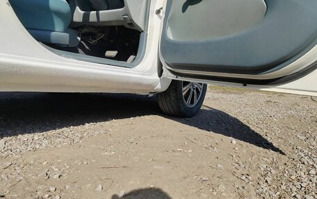Toyota Vitz, 2000 год, 310 000 рублей, 12 фотография