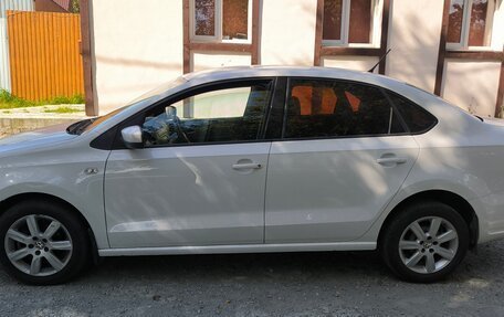Volkswagen Polo VI (EU Market), 2013 год, 720 000 рублей, 2 фотография