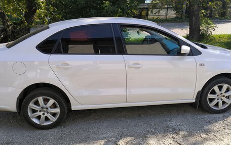 Volkswagen Polo VI (EU Market), 2013 год, 720 000 рублей, 4 фотография