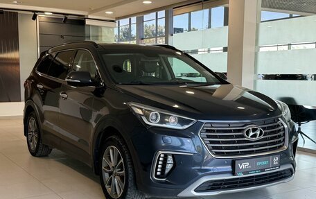 Hyundai Santa Fe III рестайлинг, 2017 год, 2 177 000 рублей, 3 фотография