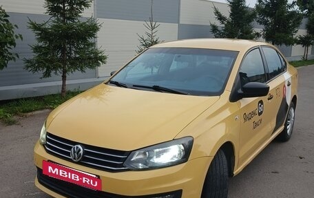 Volkswagen Polo VI (EU Market), 2019 год, 550 000 рублей, 2 фотография