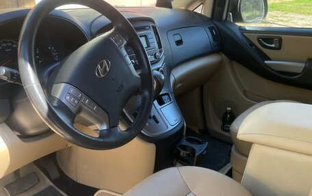 Hyundai H-1 II рестайлинг, 2019 год, 3 000 000 рублей, 5 фотография
