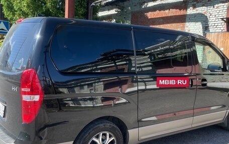 Hyundai H-1 II рестайлинг, 2019 год, 3 000 000 рублей, 9 фотография