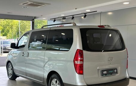 Hyundai H-1 II рестайлинг, 2008 год, 1 044 000 рублей, 6 фотография