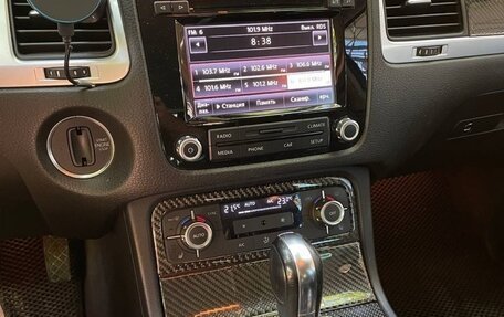 Volkswagen Touareg III, 2013 год, 2 350 000 рублей, 8 фотография