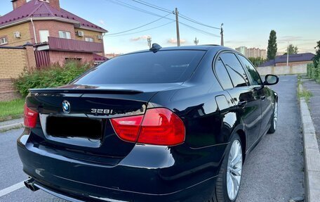 BMW 3 серия, 2011 год, 1 450 000 рублей, 24 фотография