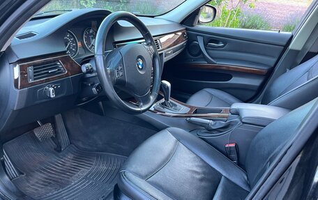 BMW 3 серия, 2011 год, 1 450 000 рублей, 31 фотография
