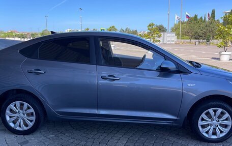 Hyundai Solaris II рестайлинг, 2018 год, 1 150 000 рублей, 5 фотография