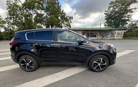KIA Sportage IV рестайлинг, 2020 год, 1 800 000 рублей, 2 фотография