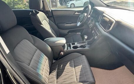 KIA Sportage IV рестайлинг, 2020 год, 1 800 000 рублей, 8 фотография