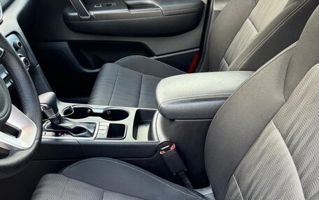 KIA Sportage IV рестайлинг, 2020 год, 1 800 000 рублей, 12 фотография